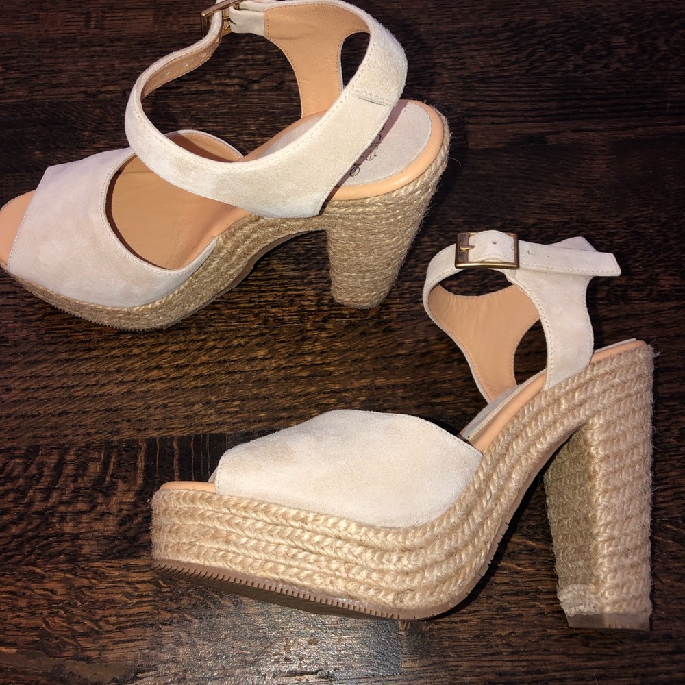 André Assous platform sandals